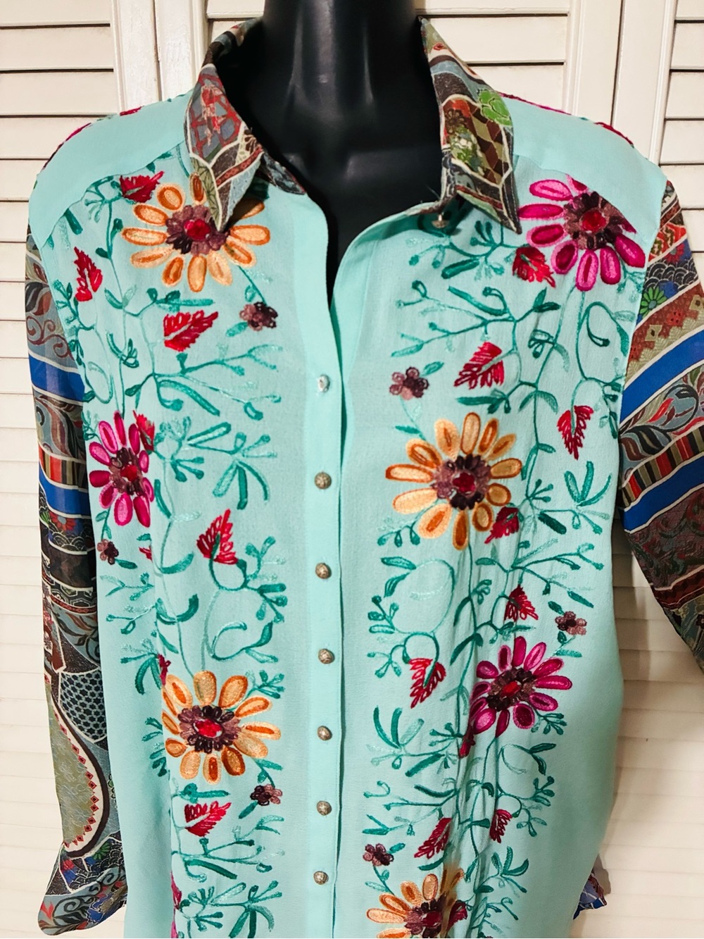 John Mark Teal Floral-Accent Button Top - Picture 3 of 9